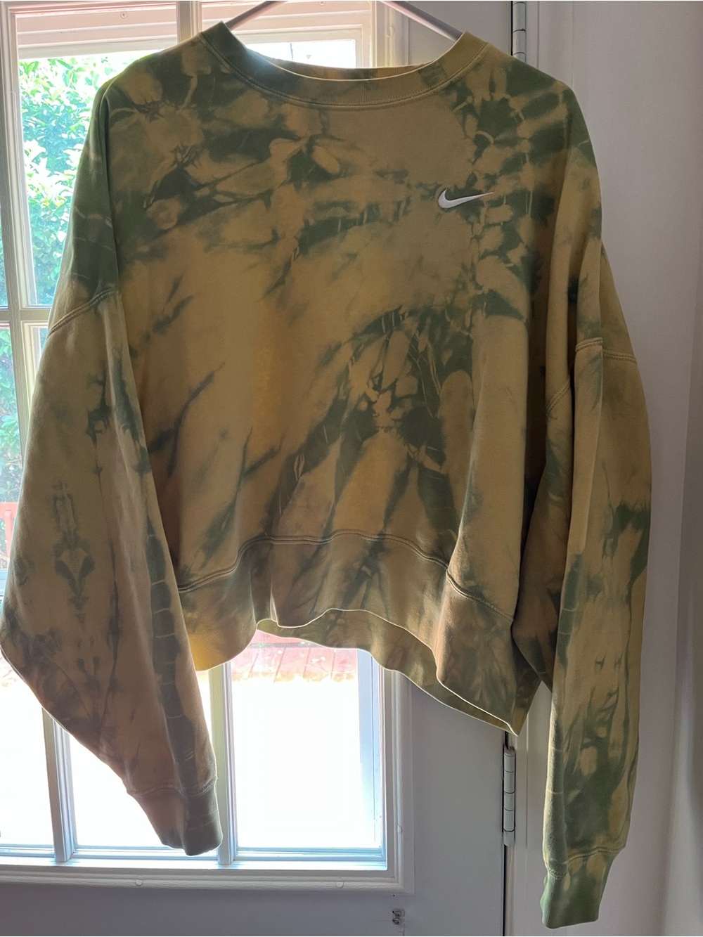 Nike Cropped Fleece Crewneck Sweatshirt - Custom dye - Size M